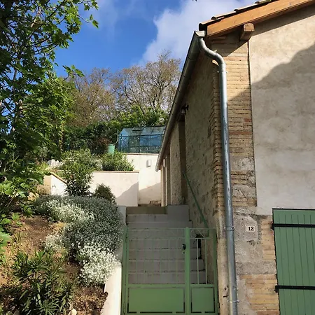 Дом отдыха Newly Converted Barn, Magnificent Vues, Garden And Pool *