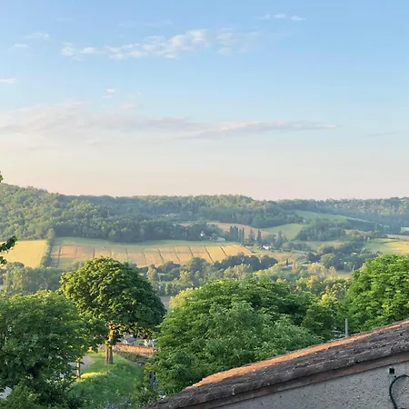 Дом отдыха Newly Converted Barn, Magnificent Vues, Garden And Pool *